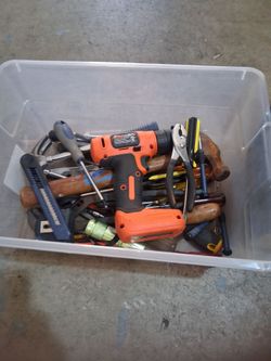 Mixed lot of hand tools