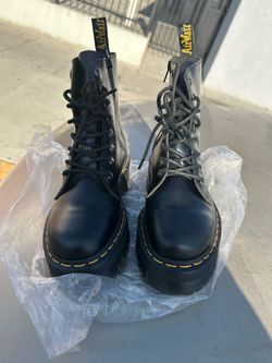Dr. AirWair Martens Size 5