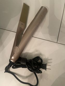 TYME Curling Iron