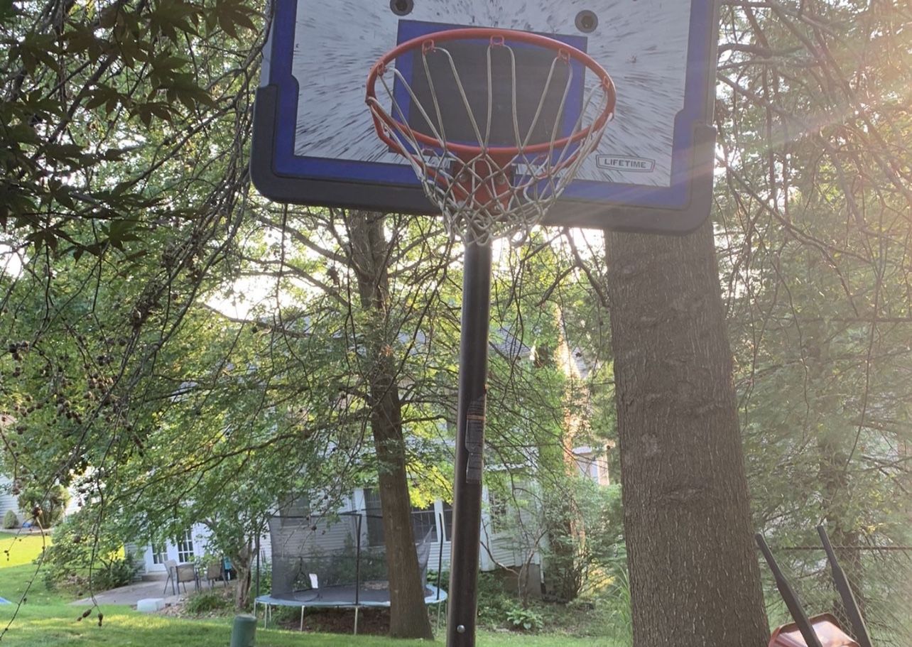 Basketball Hoop 