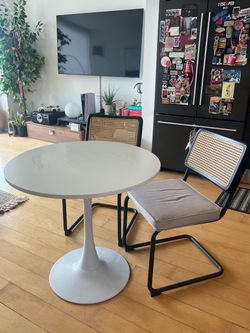 Dining table with 2 chairs