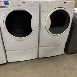 WASHER AND DRYER 