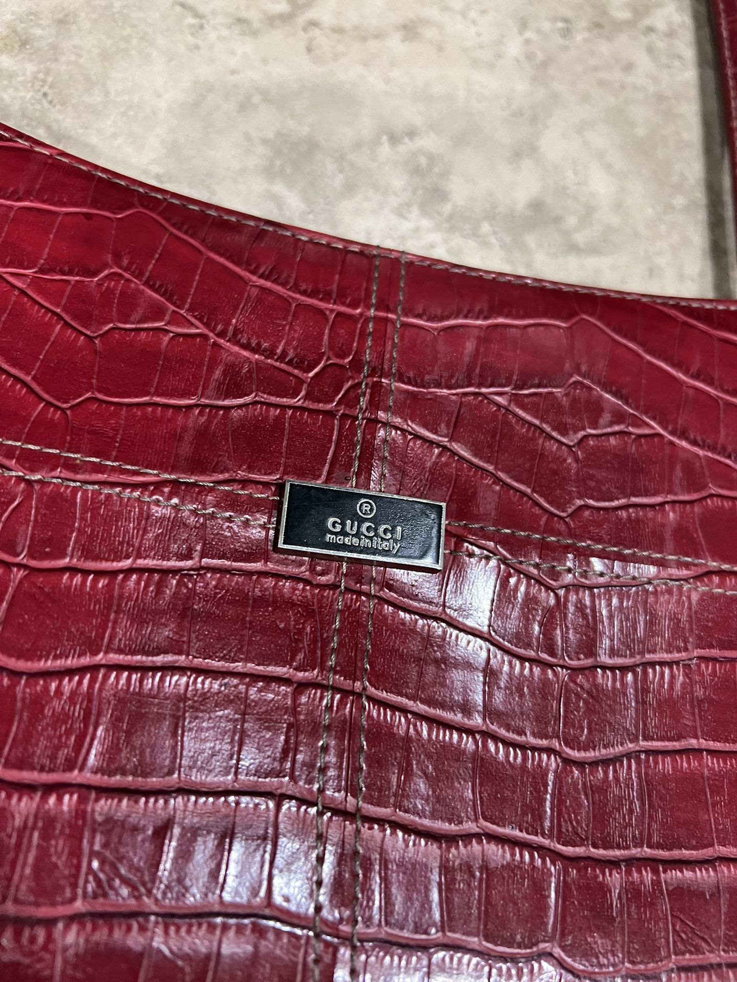 Red Crocodile Purse with Multiple Zippered Pockets