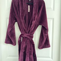 Victoria’s Secret Velvety Robe 