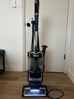 Shark Navigator Lift-Away Vacuum