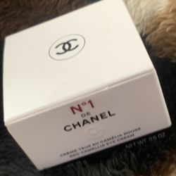 Chanel face creme