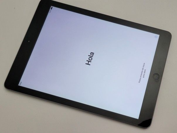 Apple iPad Air - A1474 16GB
