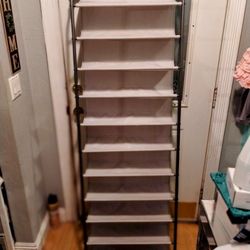 33 Shoe..Shoe Rack Fits On Back Of Door..Good Condition!..Organazation