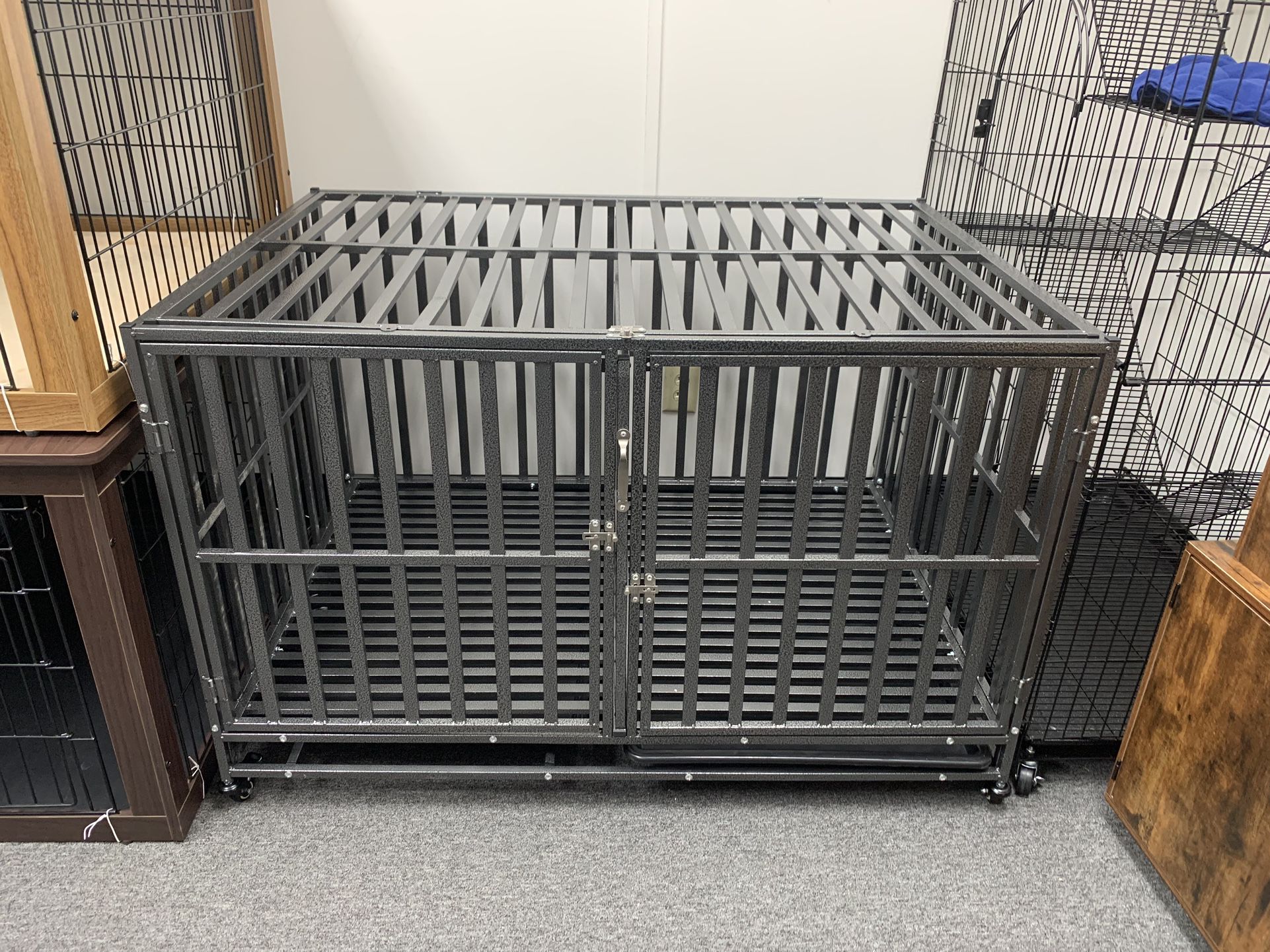 Dog Crate , Heavy Duty With Divider, 48”