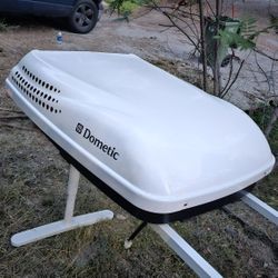 Dometic Penguin II  RV A/C