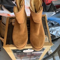 Uggs Boots Size 8 Girls