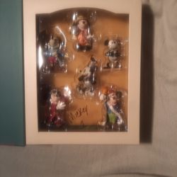 Disney Mickey Through The Years Christmas Storybook Ornament Collection Retired 