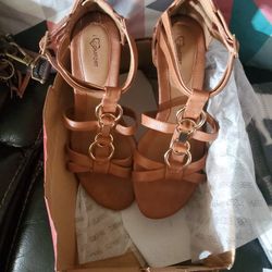 confort Sandalias Nuebas 7.5 Vienen Grandes