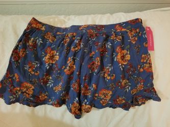 New, women's shorts