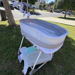 FREE!!!! BABY ESSENTIALS