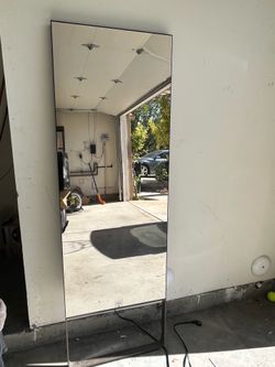 Lululemon/Pelaton Mirror