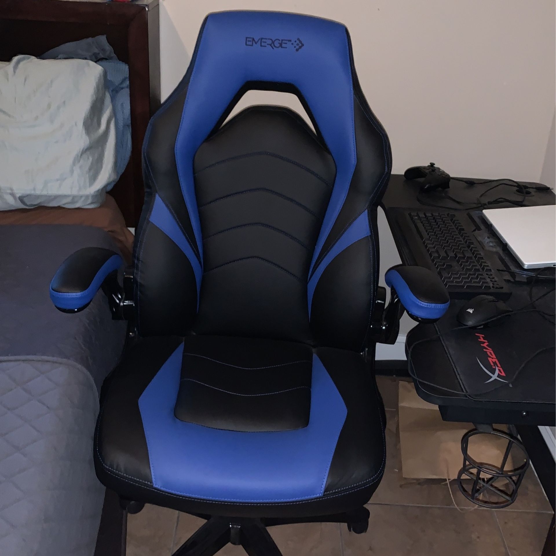 Emerge Vortex gaming Chair 80 for Sale in Jacksonville FL OfferUp