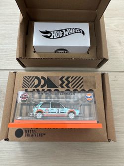 Hot wheels RLC Exclusive 1976 Volkswagen Golf Mk1 GTI Gulf Spectraflame