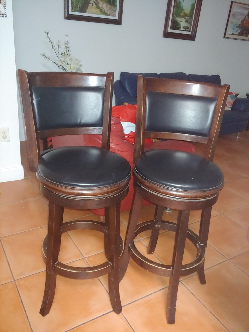 Sillas giratorias para desayunador color negro y de madera