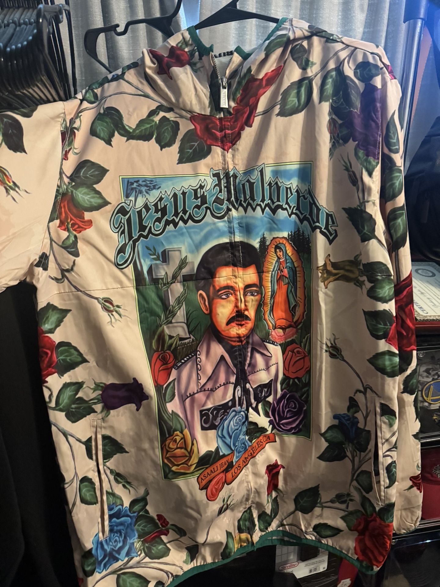 Asaali Wind Breaker