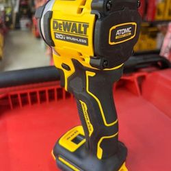 DeWalt 20V  ATOMIC CORDLESS BRUSHLESS IMPACT  COMPACT 