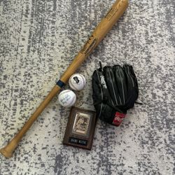 Baseball Collectibles. 