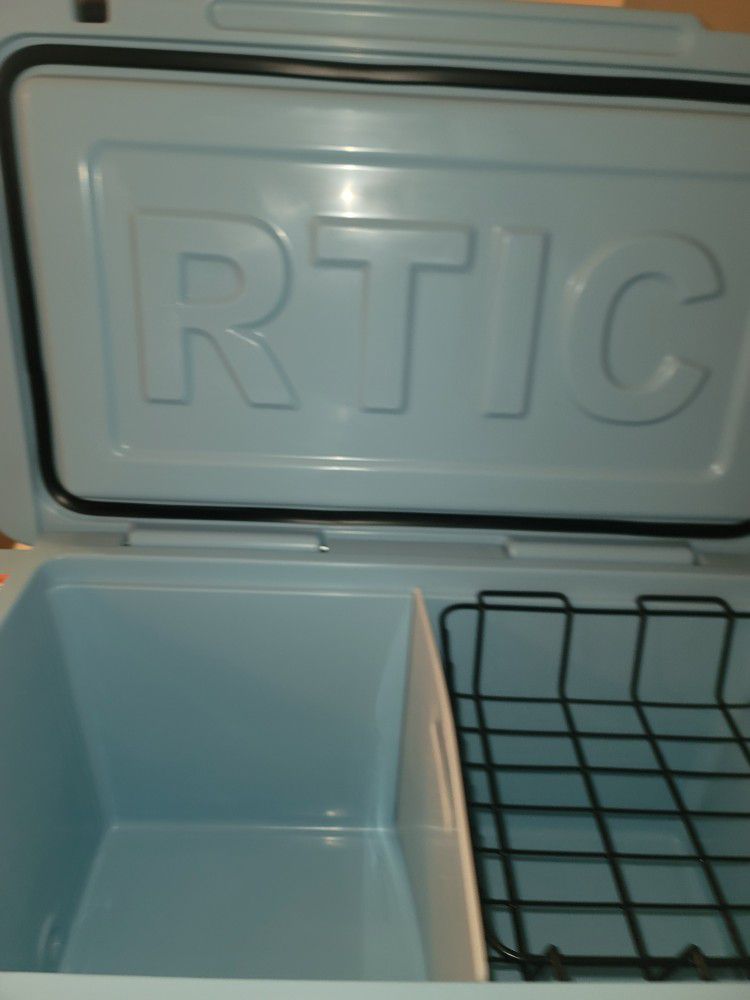 Rtic 65 Cooler 