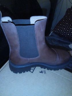 Brown Leather Chelsea Boots with Lug Sole