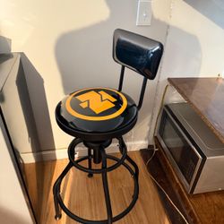 Metal Bar Stool with Backrest – Swivel Seat – Black & Yellow