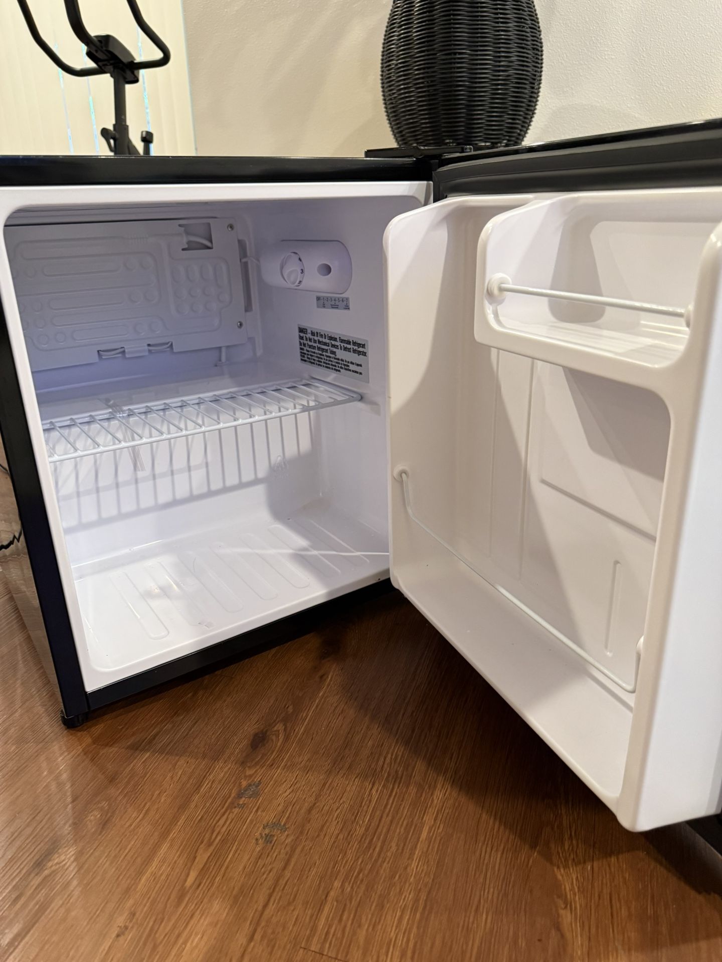 Insignia Mini Fridge