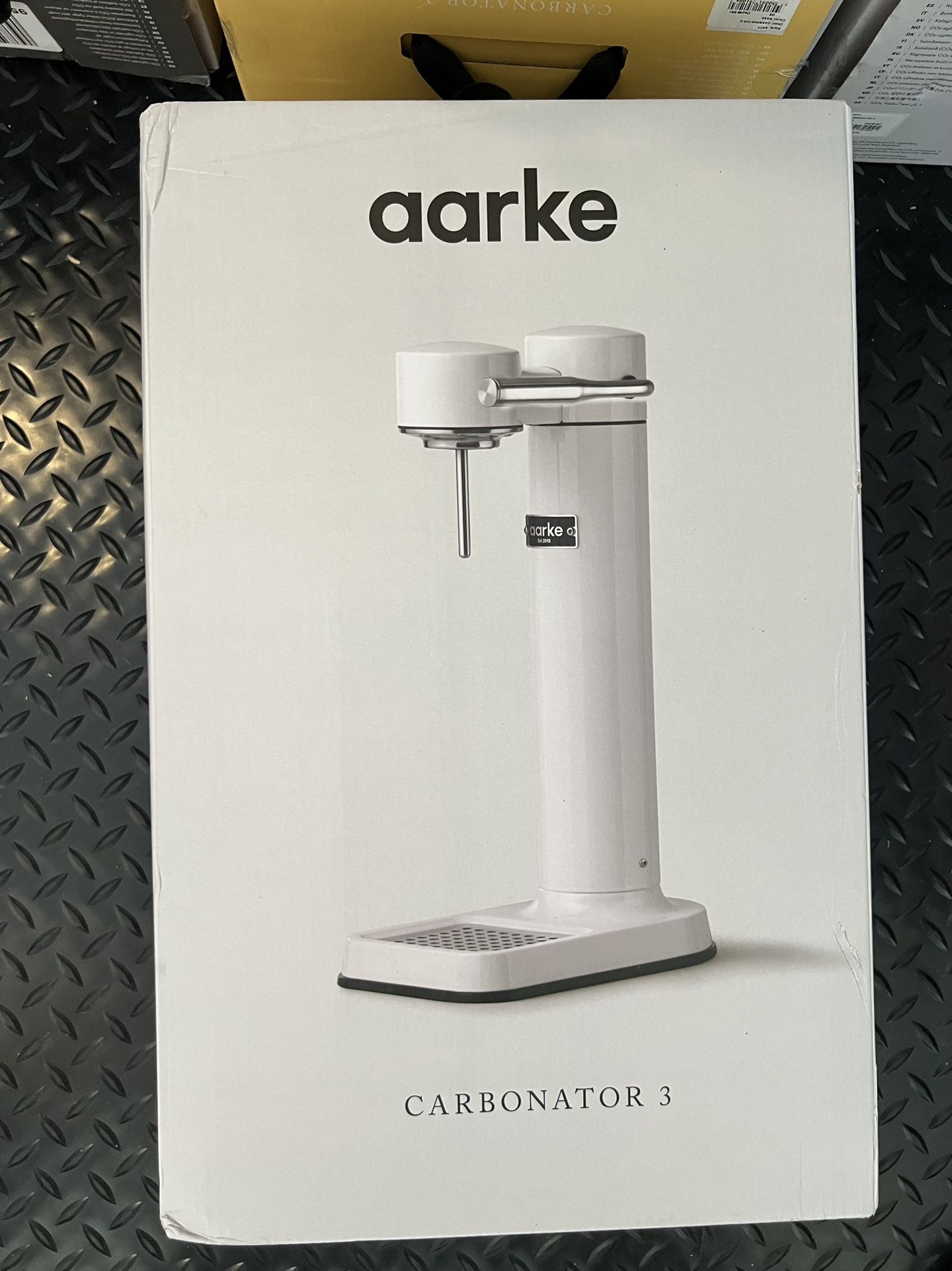 Aarke Carbonator lll Sparkling Water