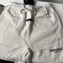 Light grey Essential Shorts