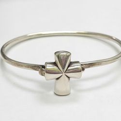 James Avery Retired Sterling Silver St Teresa Cross Hook On Bracelet 