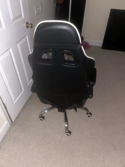Gaming chair