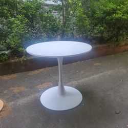 White Tulip Table