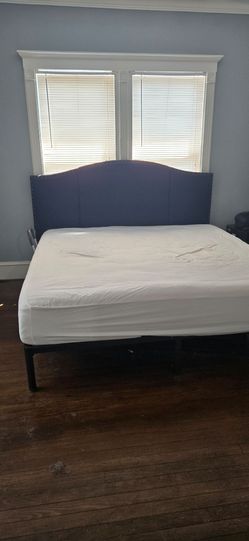 King size bed