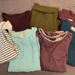 Women’s Fall Top Bundle (Size small)
