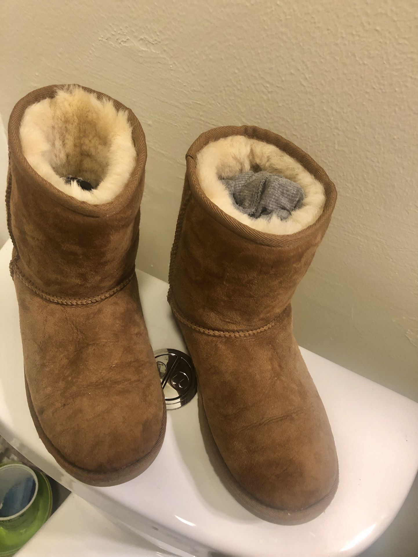 Ugg Boots Size #3 $25 Serious People Please Local Pick Up Only No Delivery 
