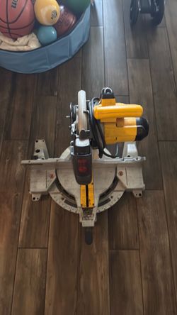 12” deWalt compound miter saw
