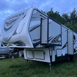 Trailer Rv 2018 Carbón 