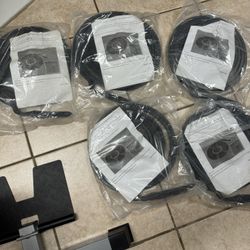 Extendable plant support stands