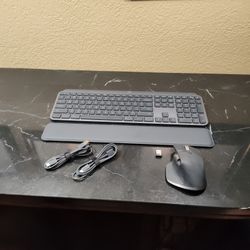 Logitech MX Master 3 For Business Keyboard And Mouse 
