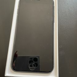 iPhone SE with Case 64 