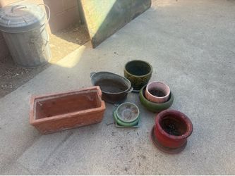 Vintage set of smaller pots and one rectangular one from Italy