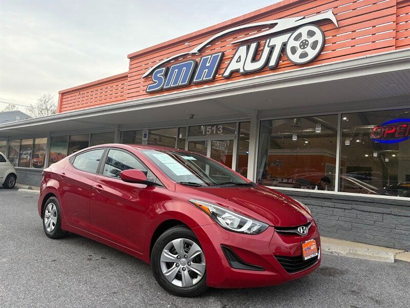 2016 Hyundai ELANTRA SE