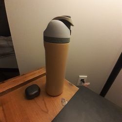 Owala Bottle READ DESCRIPTION