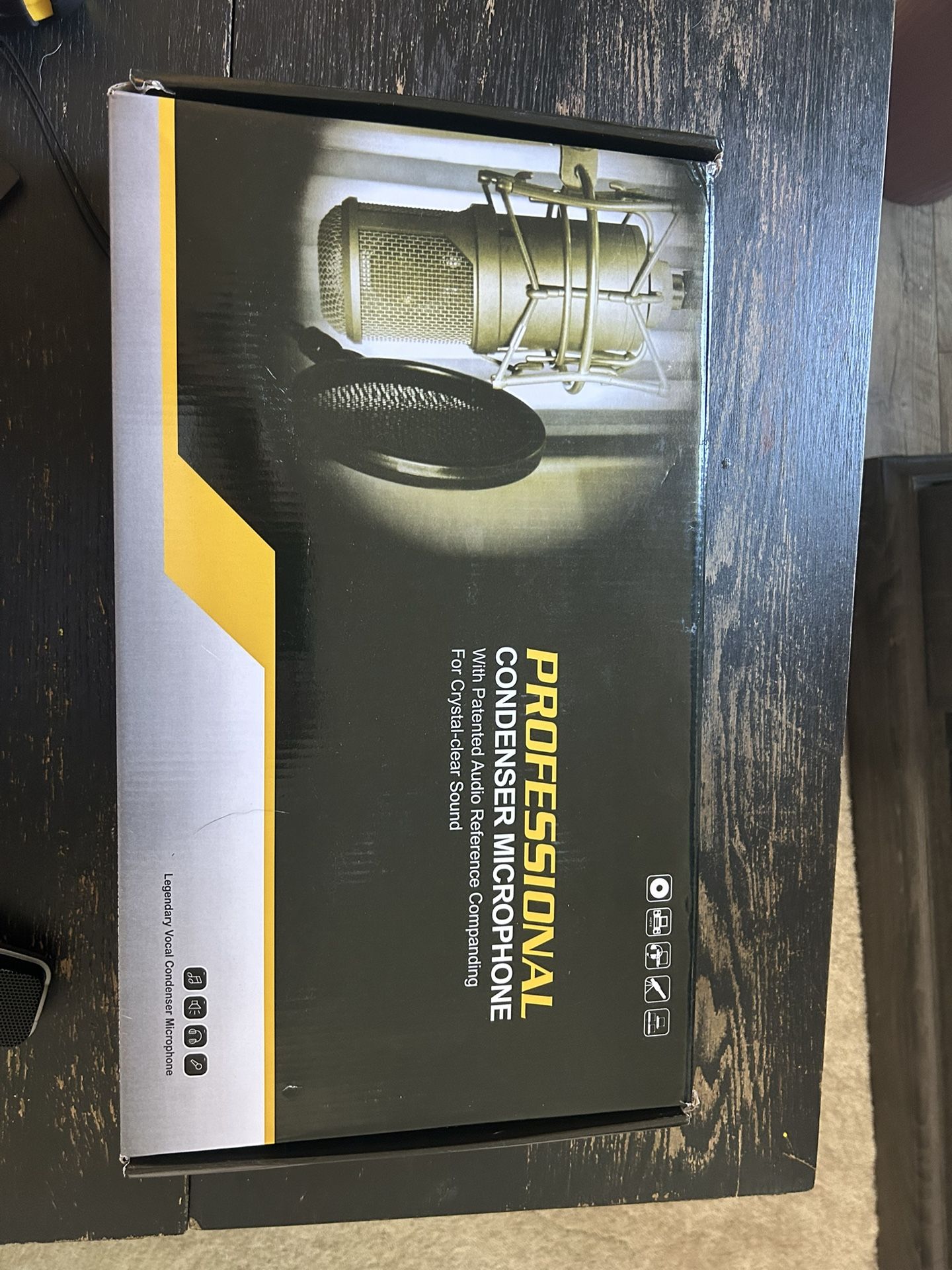 Microphone