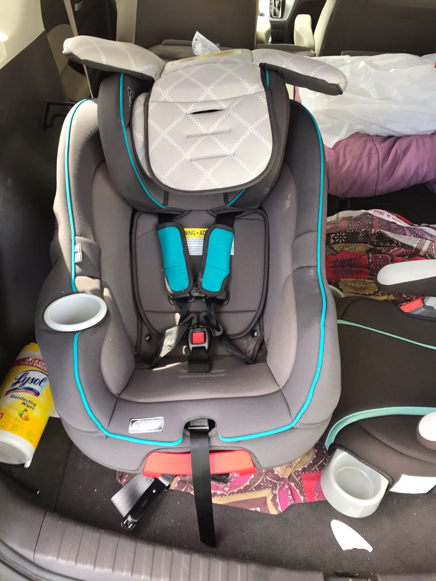 Graco Convertible Rear & Forward facing car seat for Sale in Queens, NY