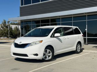2012 Toyota Sienna