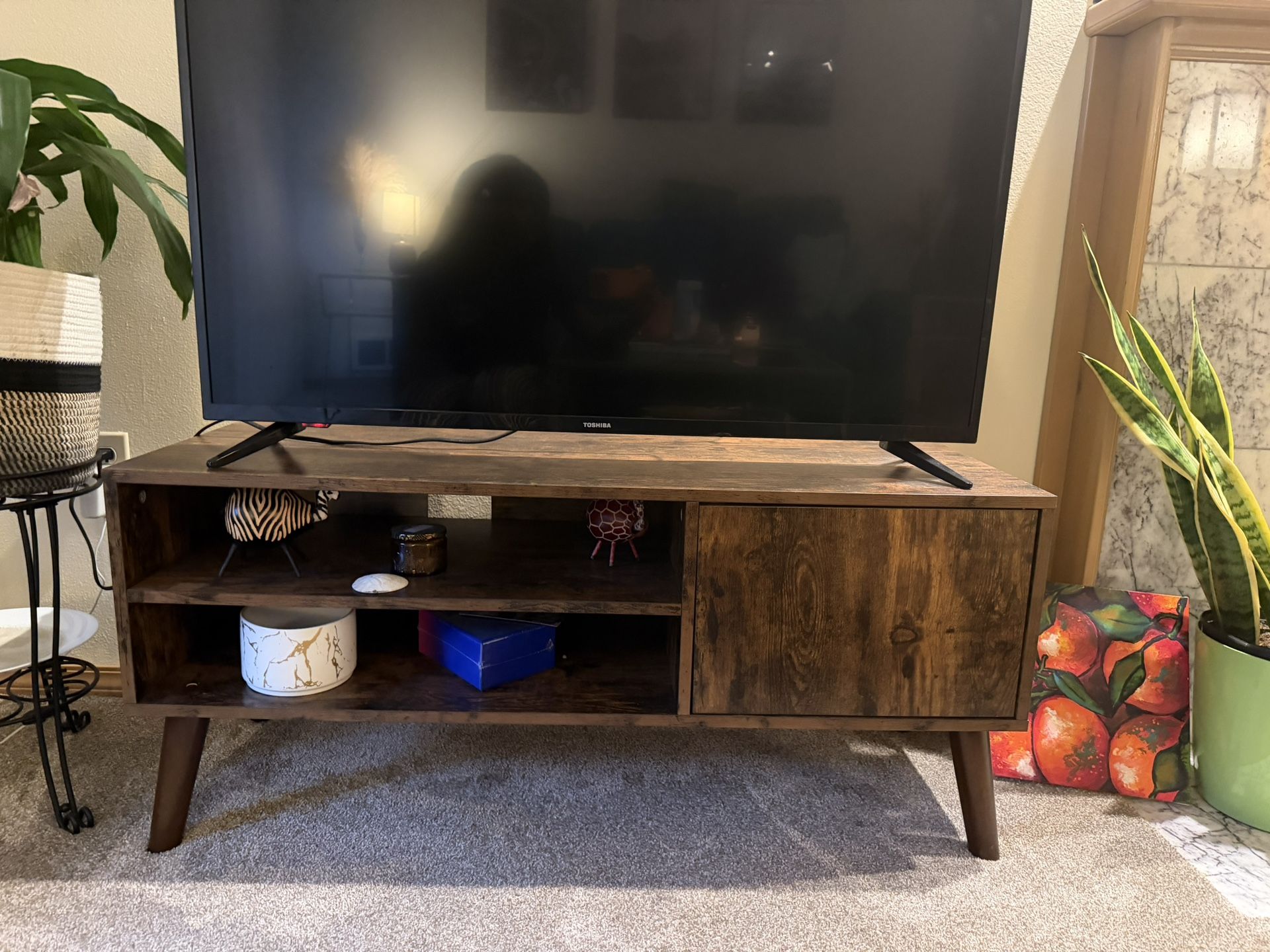 43” Toshiba Smart TV with Remote and TV Stand